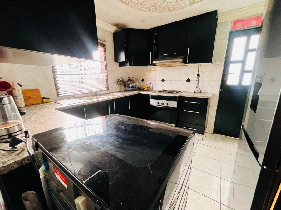 2 Bedroom Property for Sale in Mdantsane Eastern Cape